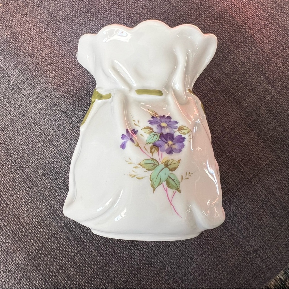 Lefton purse vase  White Purple violets Vase Japan style # 03733 collectible